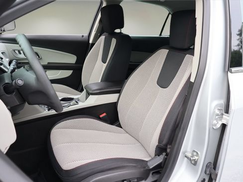 Used 2017 Chevrolet Equinox LS FWD image 11