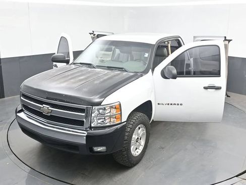 Used 2013 Chevrolet Silverado 1500 W/T RWD image 42