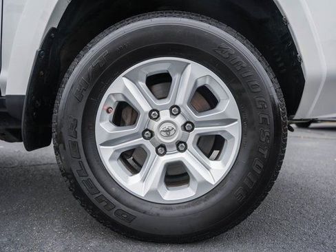 Used 2019 Toyota 4Runner SR5 image 15