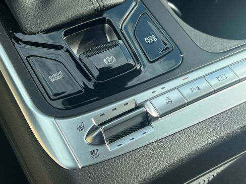 New 2026 Kia Carnival SX Prestige FWD image 33