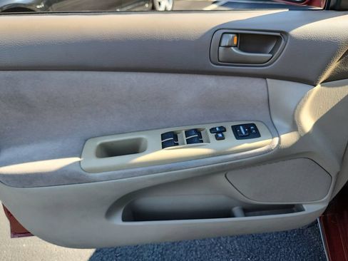 Used 2003 Toyota Camry LE FWD image 16