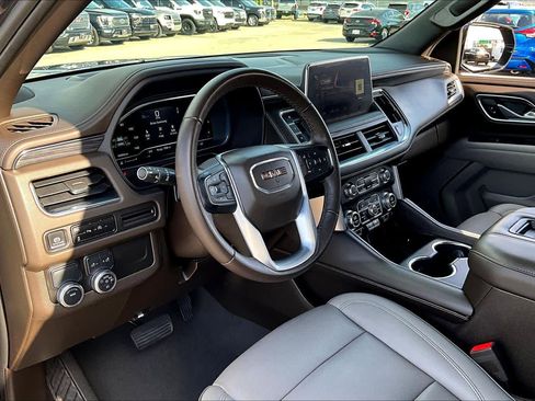 Certified 2023 GMC Yukon SLT image 17