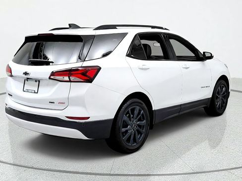 Used 2024 Chevrolet Equinox RS w/ RS Leather Package AWD/4WD image 5