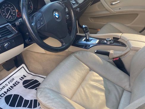 Used 2010 BMW 535i xDrive Wagon AWD/4WD image 24
