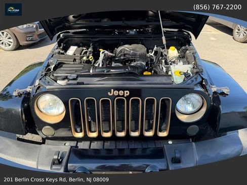 Used 2014 Jeep Wrangler Unlimited Sahara AWD/4WD image 26