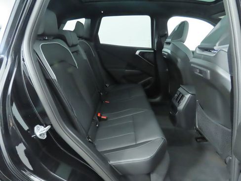 Used 2025 BMW X3 xDrive30i w/ Premium Package image 24