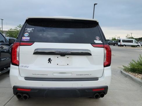 Used 2024 GMC Yukon Denali Ultimate AWD/4WD image 2