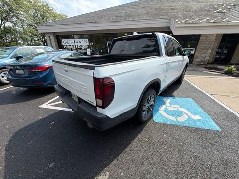 Certified 2024 Honda Ridgeline Sport image 4