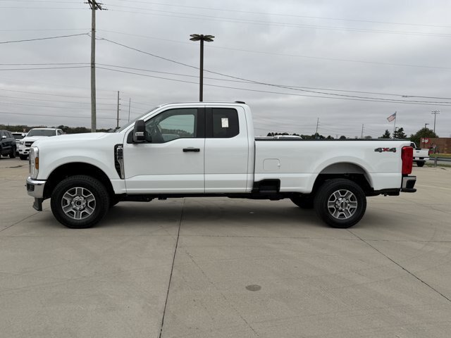 Certified 2025 Ford F350 XLT AWD/4WD image 5