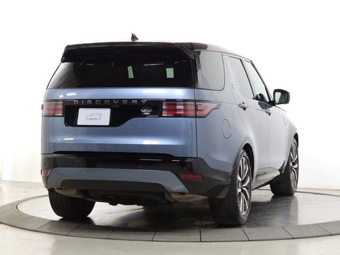 Used 2023 Land Rover Discovery S R-Dynamic image 11