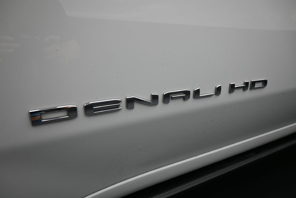 Used 2025 GMC Sierra 2500 Denali w/ Denali Reserve Package AWD/4WD image 10