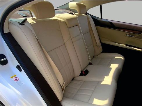 Used 2018 Lexus ES 350 w/ Luxury Package w/Wood Trim FWD image 20