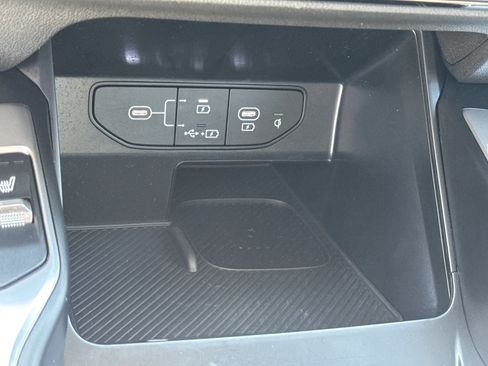 Used 2025 Kia Sorento EX w/ Panoramic Sunroof Package image 35