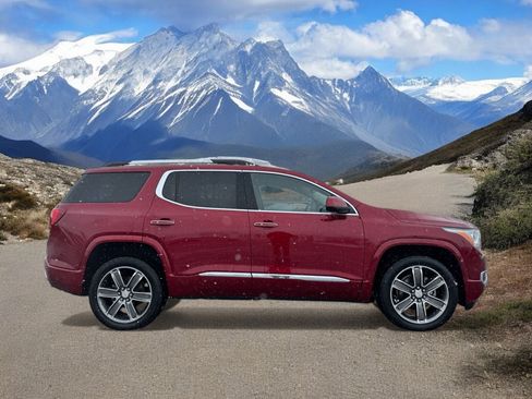 Used 2019 GMC Acadia Denali w/ Technology Package image 6