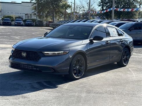 New 2025 Honda Accord SE image 9