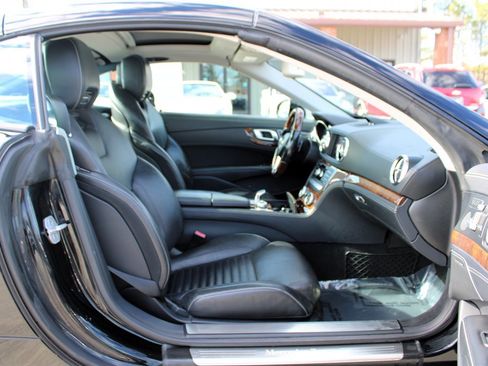 Used 2013 Mercedes-Benz SL 550 image 27