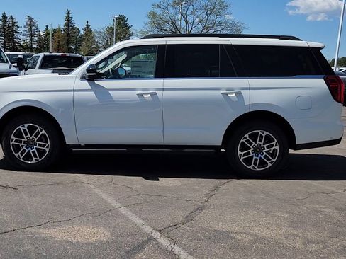 New 2025 Ford Expedition Active image 3