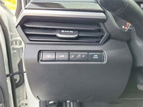 Used 2023 Nissan Altima 2.0 SR image 13