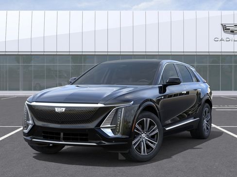 New 2026 Cadillac Lyriq Luxury RWD image 6