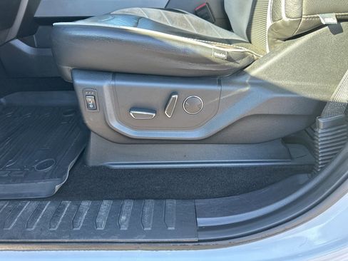 Used 2018 Ford F150 XLT w/ Equipment Group 302A Luxury image 15