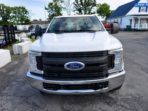 Used 2017 Ford F250 XL w/ XL Value Package AWD/4WD image 2
