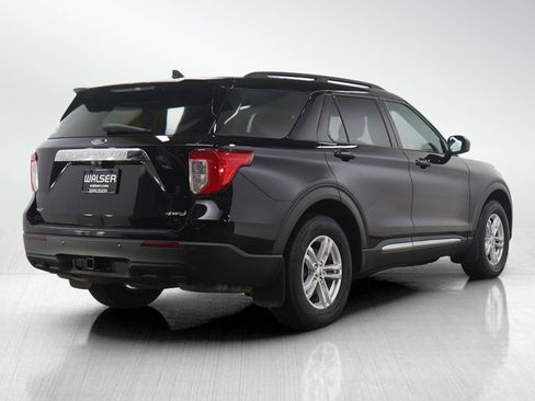 Used 2022 Ford Explorer XLT w/ Class IV Trailer Tow Package image 6