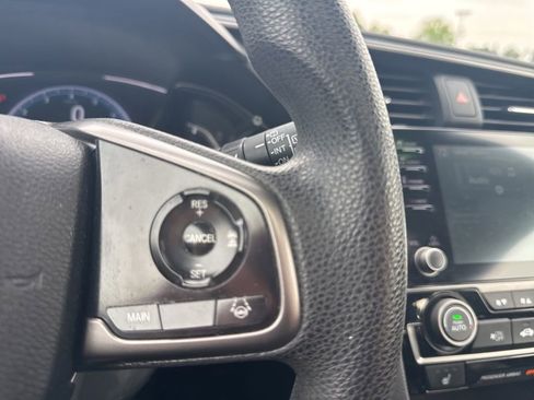 Used 2019 Honda Civic EX image 18