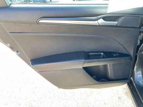 Used 2019 Ford Fusion Titanium FWD image 30