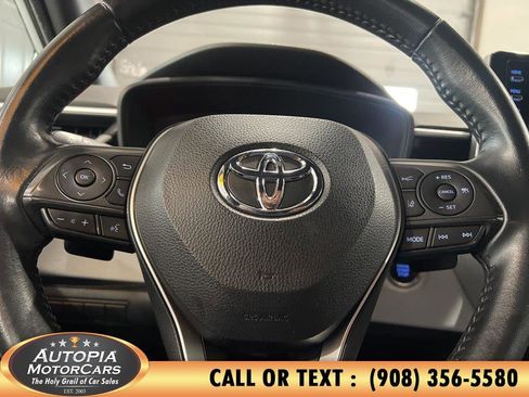 Used 2021 Toyota Corolla SE w/ SE Premium Package FWD image 21