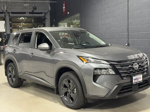 New 2026 Nissan Rogue SV AWD/4WD image 2