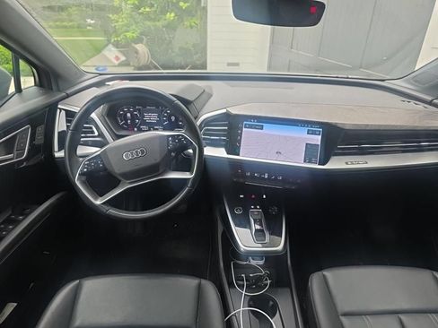 Used 2023 Audi Q4 e-tron Premium Plus w/ Premium Plus AWD/4WD image 8