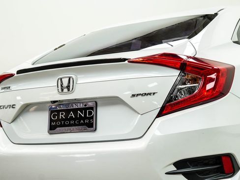 Used 2019 Honda Civic Sport image 13