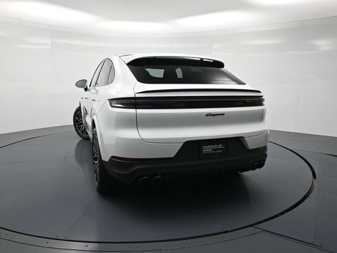 Certified 2026 Porsche Cayenne E-Hybrid Coupe AWD/4WD image 27