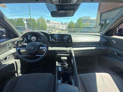 Used 2021 Hyundai Elantra SEL w/ Convenience Package FWD image 22