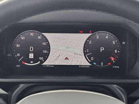 New 2024 Land Rover Defender 110 S image 26