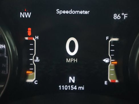 Used 2018 Jeep Wrangler Unlimited Sahara w/ Dual Top Group AWD/4WD image 22