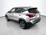 Used 2022 Kia Seltos LX image 3