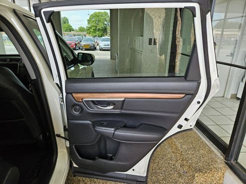 Used 2017 Honda CR-V EX-L image 15