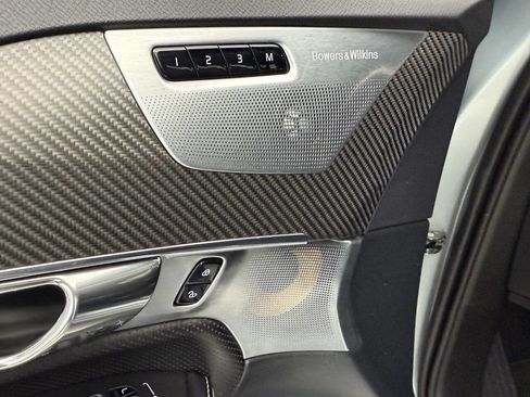 Used 2016 Volvo XC90 T6 R-Design w/ Vision Package image 32