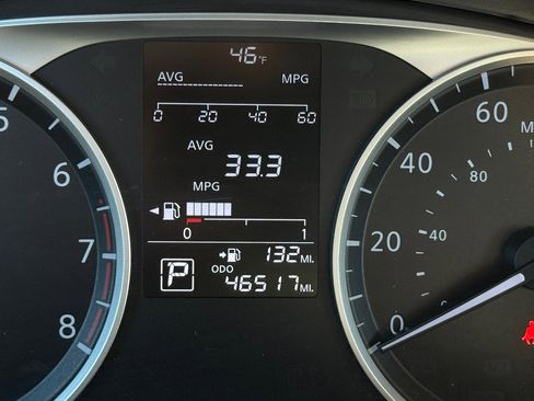 Used 2020 Nissan Kicks S image 19