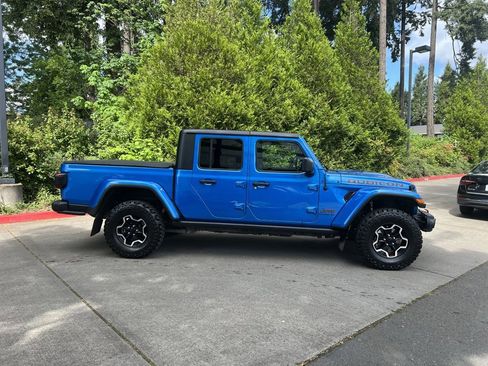 Used 2022 Jeep Gladiator Rubicon w/ LED Lighting Group image 2