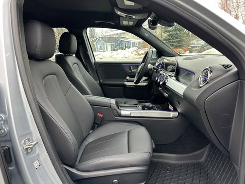New 2026 Mercedes-Benz GLB 250 4MATIC image 10