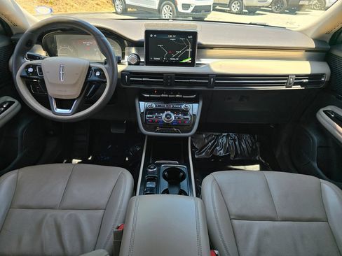 Used 2022 Lincoln Corsair FWD w/ Premium Package image 5