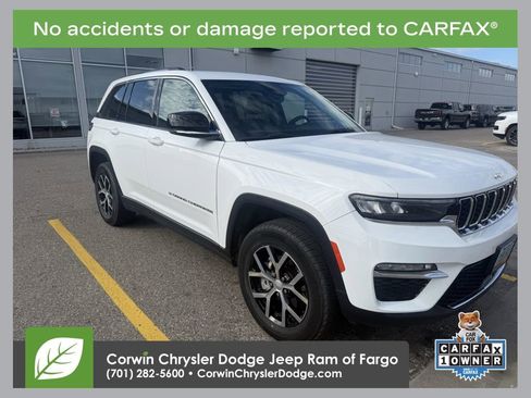 Used 2023 Jeep Grand Cherokee Limited image 1