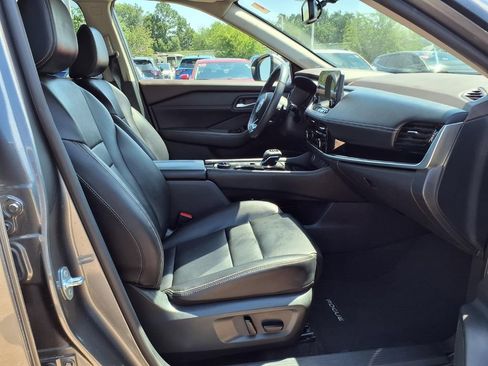 Used 2023 Nissan Rogue SL w/ SL Premium Package AWD/4WD image 14