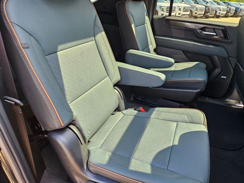 New 2026 GMC Yukon XL AT4 w/ AT4 Premium Package AWD/4WD image 30