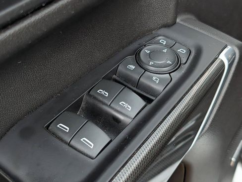 Used 2020 GMC Sierra 1500 AT4 w/ AT4 Premium Package AWD/4WD image 17