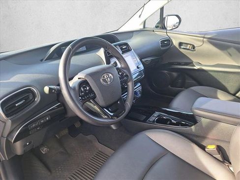 Certified 2022 Toyota Prius XLE image 10