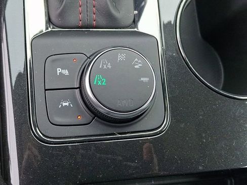 Used 2025 Chevrolet Blazer RS AWD/4WD image 15
