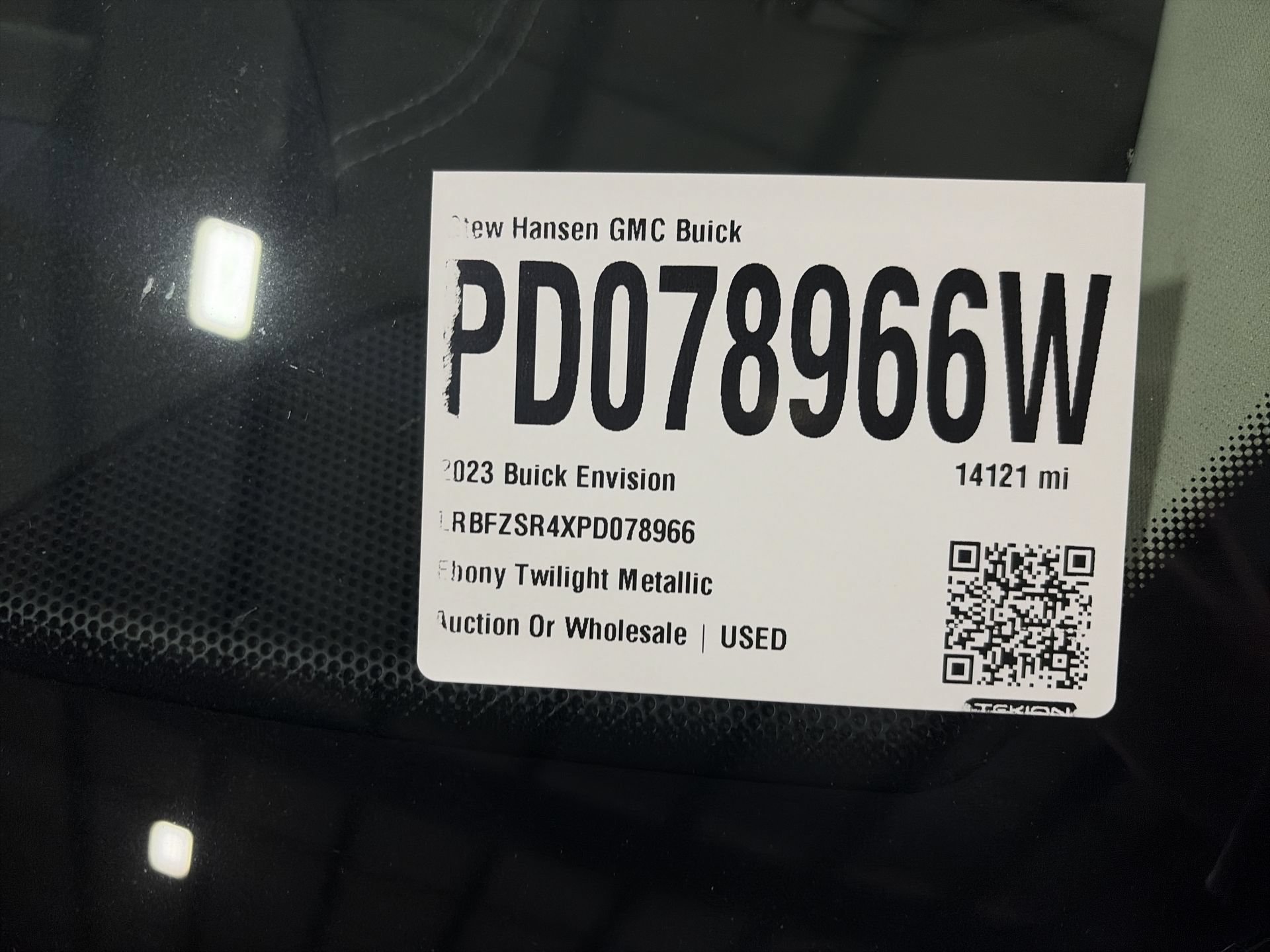 Used 2023 Buick Envision Avenir AWD/4WD image 36